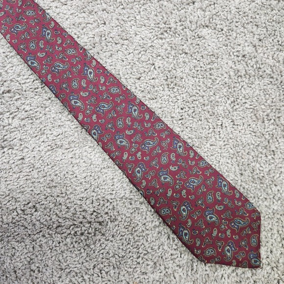 Christian Dior Tie Mens Red Paisley 100% Silk Italian Fabric USA Made 3.5 - Picture 5 of 9